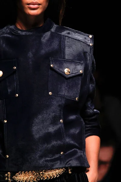 Look 24